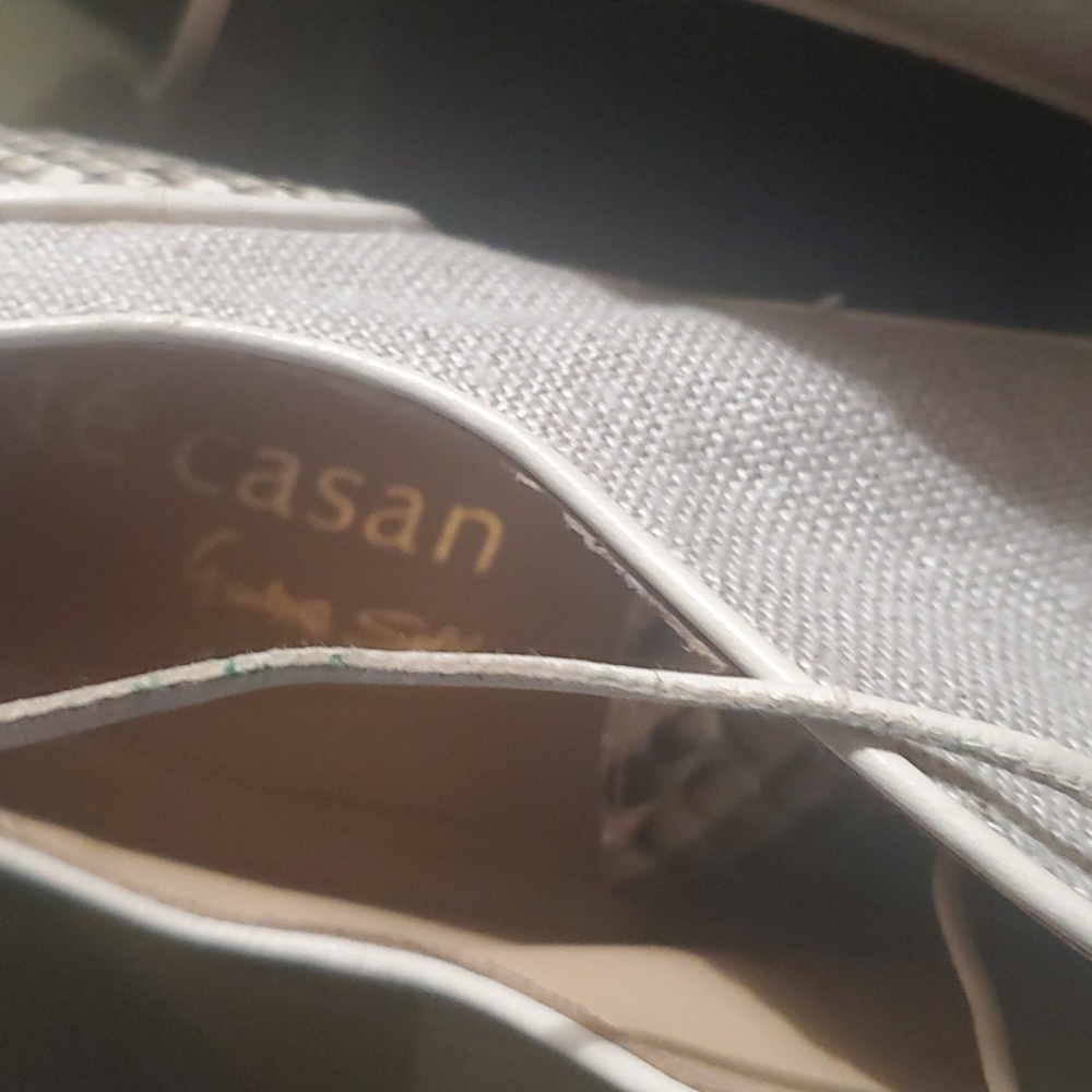 Genuine Snakeskin and Linen Te Casan heels - Picture 10 of 17